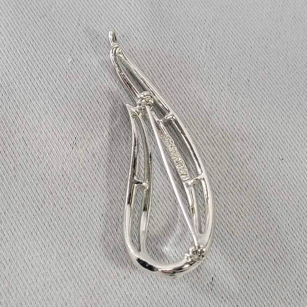 Sarah‎ Coventry Vintage Brooch Silver Tone Abstract Leaf Swirl Pin MCM Textured